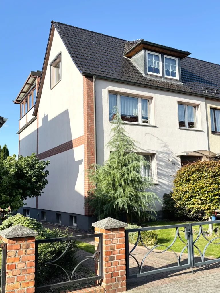 Haus-Giebelansicht, Einfamilienhaus in Grabow