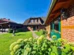 Dr. Lehner Immobilien NB - Landhausidylle im Naturparadies bei Neustrelitz - Vorderansicht mit Garten