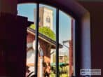 Dr. Lehner Immobilien NB - Herrschaftliches Anwesen mit viel Komfort und Nutzungsmöglichkeiten - Blick aus einem Küchenfenster