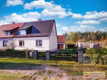 RESERVIERT- Grundstück mit Einfamilienhaus und Nebengelass – geeignet für Selbstversorger, 16949 Putlitz / Weitgendorf, Doppelhaushälfte