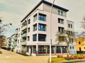Dr. Lehner Immobilien NB – Exklusive 4R-Eigentumswohnung mit Fahrstuhl in modernem Wohnquartier, 17036 Neubrandenburg, Etagenwohnung
