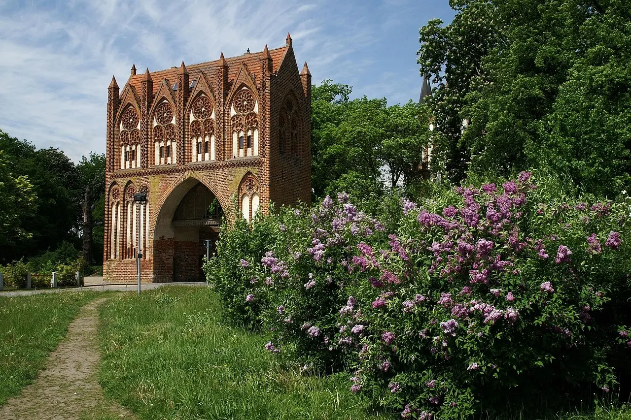 neubrandenburg-treptower-tor